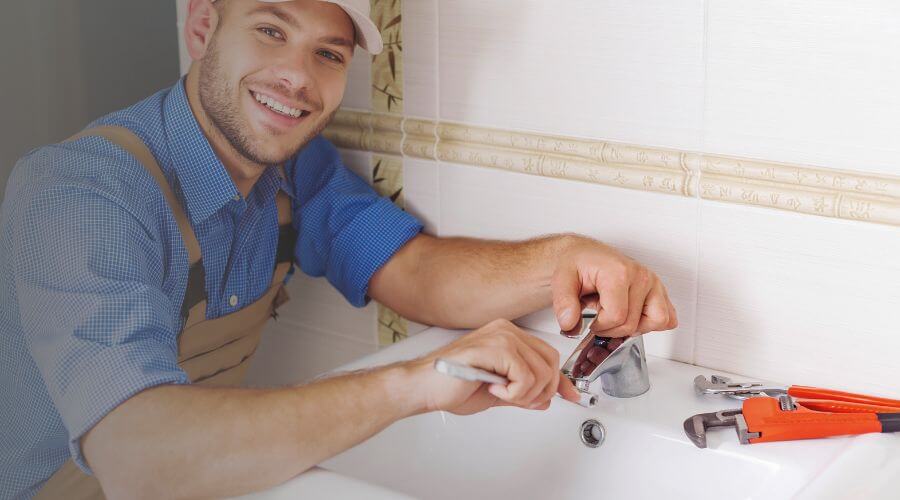 Professional expert plumbing services in Lawrence, MI